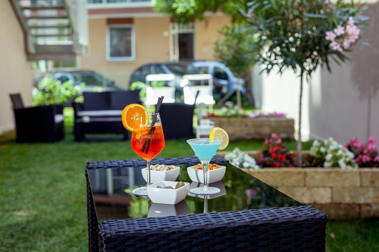Hotel Gioia Rimini Exterior foto
